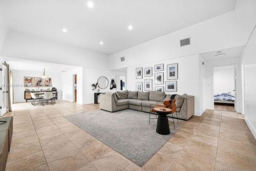 apt-43-3501 Keyser Ave, Hollywood, FL, 33021-2403 | Card Image