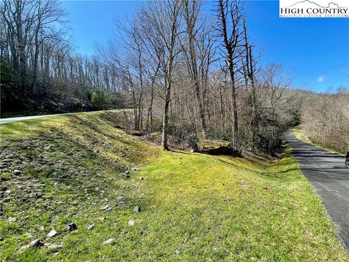 125 Stone Ledge Ln, Blowing Rock, NC, 28605 | Card Image