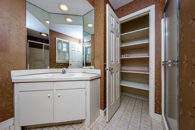 APT-11T - 39 Tower Hill Rd, Condo with 2 bedrooms, 3 bathrooms and 1 parking in Osterville MA | Image 25