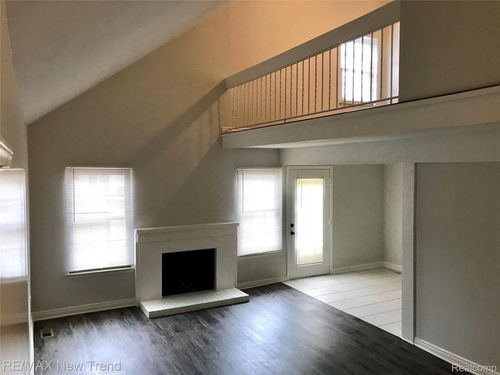 41719 Broquet Dr, Northville, MI, 48167-2401 | Card Image