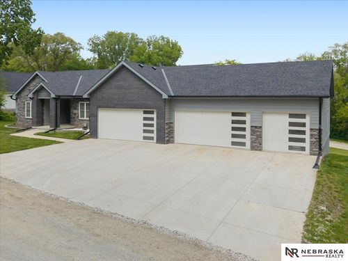 10970 Bridgeview Dr, Blair, NE, 68008-6344 | Card Image