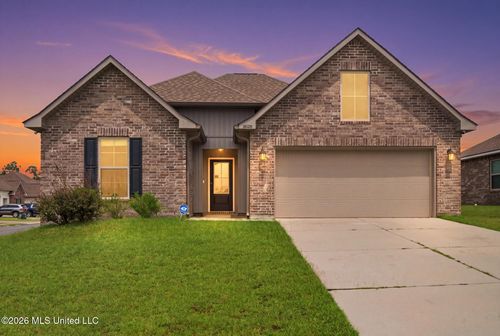 18120 Evergreen Dr, Gulfport, MS, 39503-5744 | Card Image