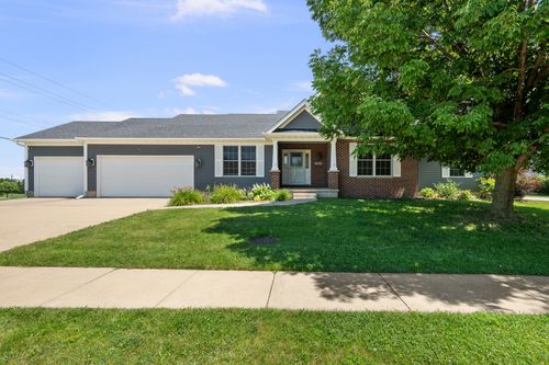 5961 Joshua St, Bettendorf, IA, 52722-1156 | Card Image