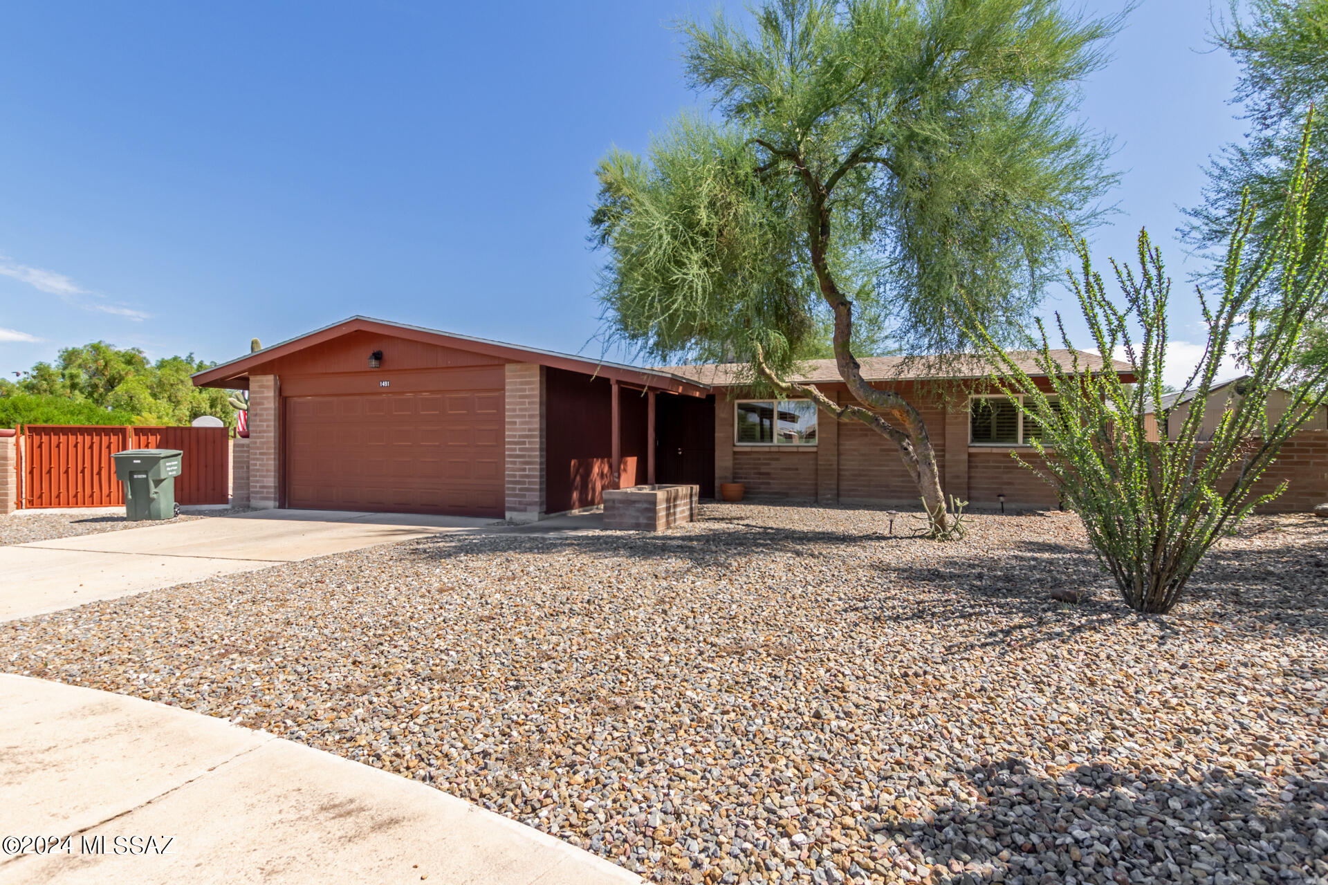 Lavonne Way, Tucson, AZ 85713