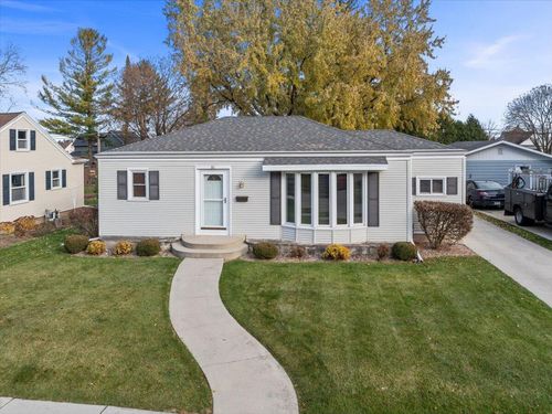 311 Park St, Plymouth, WI, 53073-1511 | Card Image