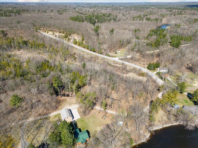 7952 Main St, House other with 3 bedrooms, 2 bathrooms and null parking in Newaygo MI | Image 48