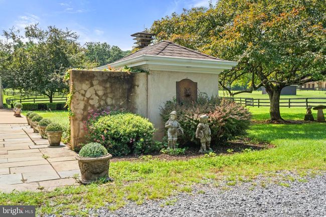 6289 Coon Tree Rd, House other with 2 bedrooms, 3 bathrooms and null parking in THE PLAINS VA | Image 45