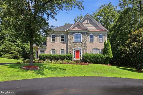 9205 Forest Greens Dr, Lorton, VA, 22079-3449 | Card Image