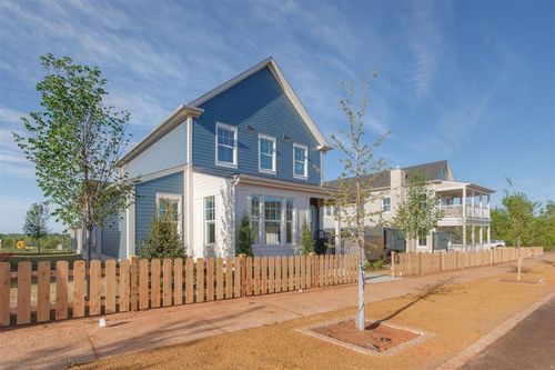 18434 Sweetwater Ln, Norman, OK, 73072-0036 | Card Image