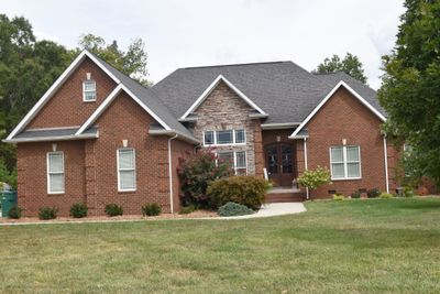 546 Cascade Dr, House other with 4 bedrooms, 2 bathrooms and 2 parking in Winchester TN | Image 1