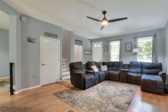 34852 Teeview Ln, Townhouse with 3 bedrooms, 3 bathrooms and null parking in ZEPHYRHILLS FL | Image 9