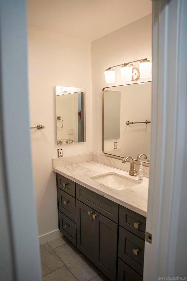 Bathroom | Image 7