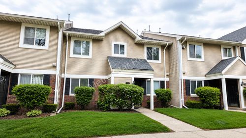31548 Orchard Crk, Farmington Hills, MI, 48334-1322 | Card Image