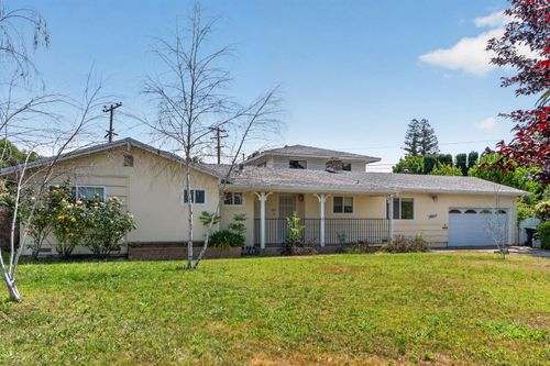 3860 Spencer Way, Sacramento, CA, 95821-2952 | Card Image