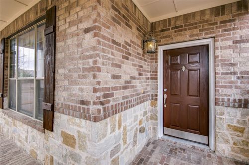 9301 Jerico Dr, McKinney, TX, 75072-8849 | Card Image