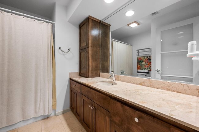 Secondary bathroom | Image 23