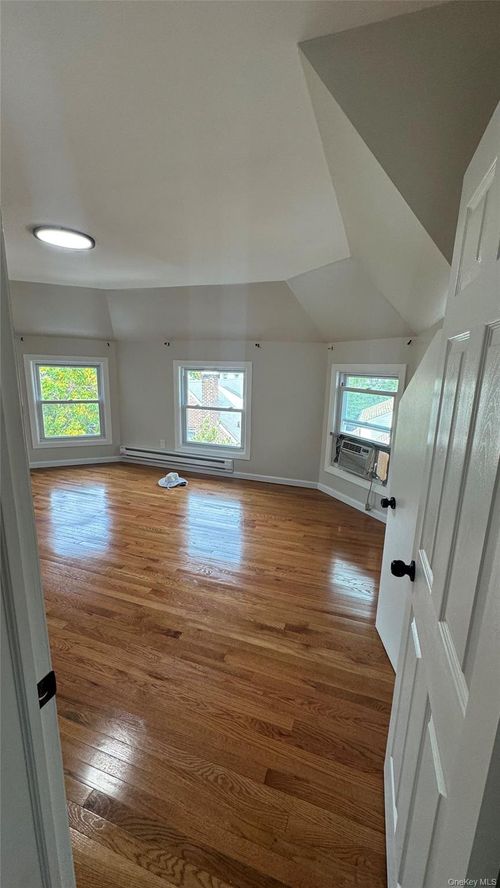 2-153 Chester St, Mount Vernon, NY, 10552-3203 | Card Image