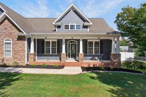 800 Windingbrook Ct, Cookeville, TN, 38506-7258 | Card Image