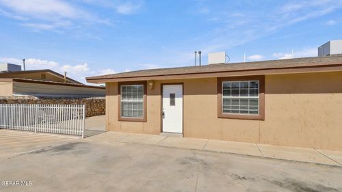 8-216 S Schutz Drive, El Paso, TX, 79907 | Card Image