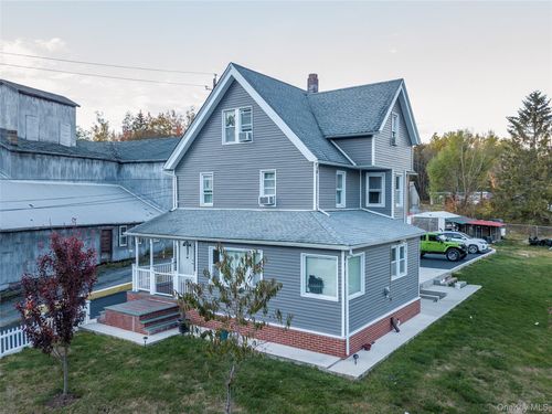 283 Chestnut St, Liberty, NY, 12754-1622 | Card Image