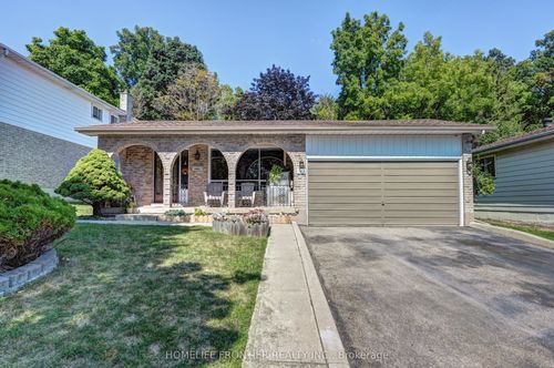 121 Forest Rd, Brantford, ON, N3S7L5 | Card Image