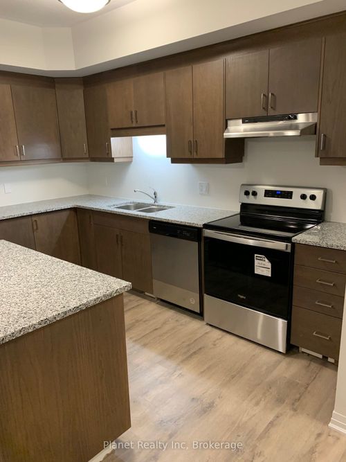 c45-25 Isherwood Avenue, Cambridge, ON, N1R0E2 | Card Image