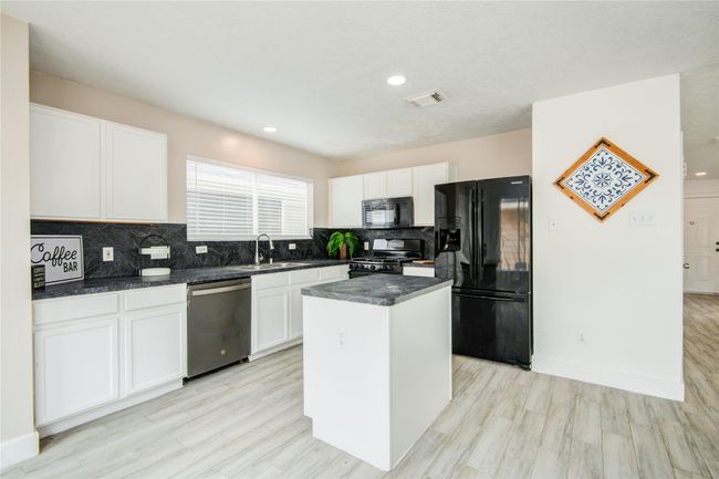 10023 Farrell Dr, House other with 4 bedrooms, 3 bathrooms and 2 parking in Houston TX | Image 10