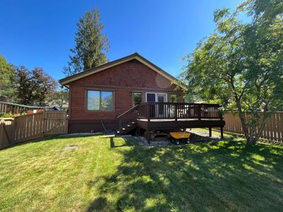 811 Kildare St, House other with 3 bedrooms, 2 bathrooms and null parking in New Denver BC | Image 3