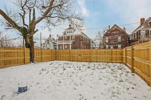 2143 Townsend Street, Detroit, MI, 48214 | Card Image