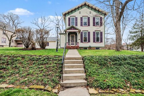 320 N Division St, Marshall, MI, 49068-1134 | Card Image