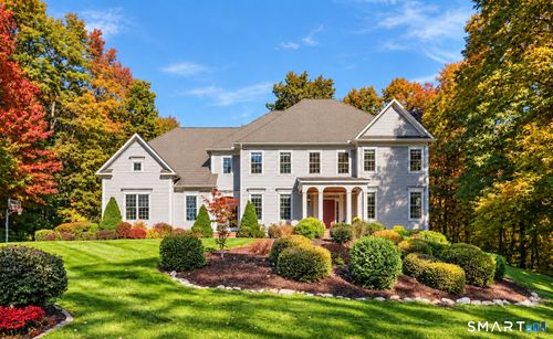 15 St Michaels Ct, Avon, CT, 06001-3187 | Card Image