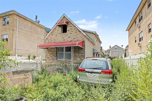2923 Bruner Avenue, New York, NY, 10469 | Card Image