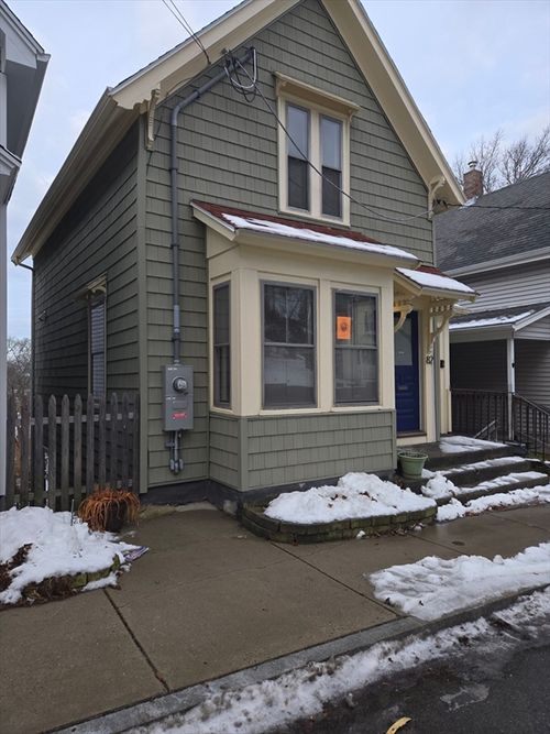 82 Centennial Ave, Gloucester, MA, 01930-2549 | Card Image