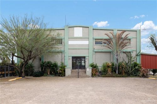 101 N Val Verde Rd, Donna, TX, 78537-9561 | Card Image