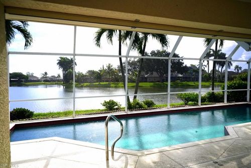 3719 Kent Dr, NAPLES, FL, 34112-3741 | Card Image