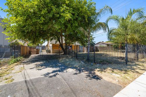 2400 Hurley Way, Sacramento, CA, 95825-3609 | Card Image