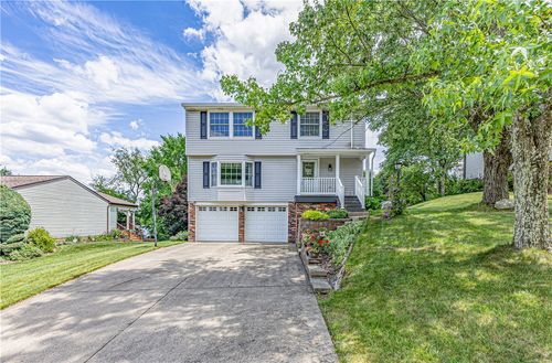 39 Forest Glen Dr, Imperial, PA, 15126-9674 | Card Image