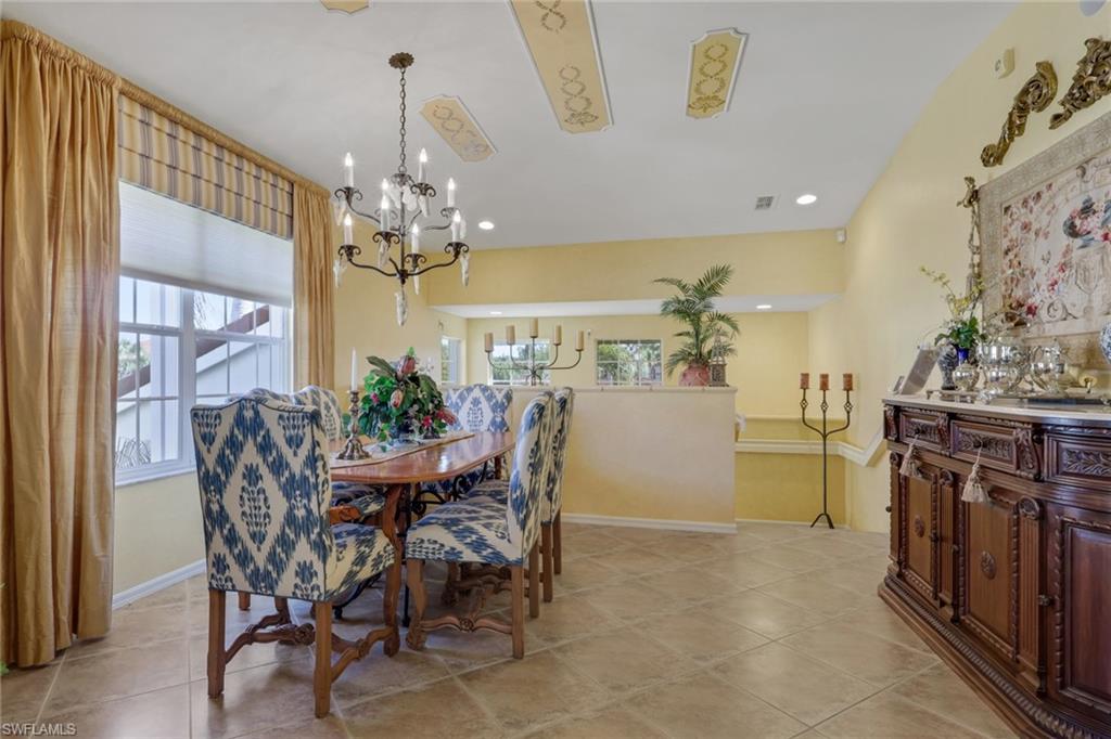 Residential in ESTERO 5