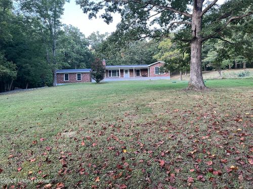 121 Rayhill Rd, Fairdale, KY, 40118-9022 | Card Image