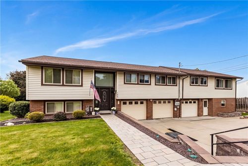 1823 Droz Ave, Economy, PA, 15003 | Card Image