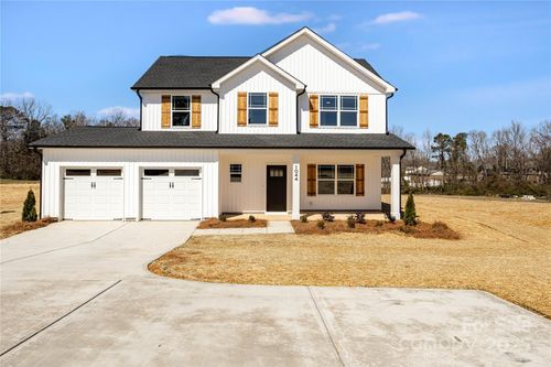 124 Devine St, Stanley, NC, 28164-1141 | Card Image