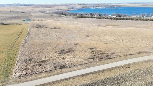 1458 Terrace Dr, Lake Benton, MN, 56149-4142 | Card Image