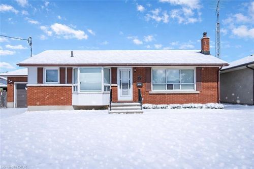 lower-17 Ridgeview Ave, Saint Catharines, ON, L2M6B2 | Card Image