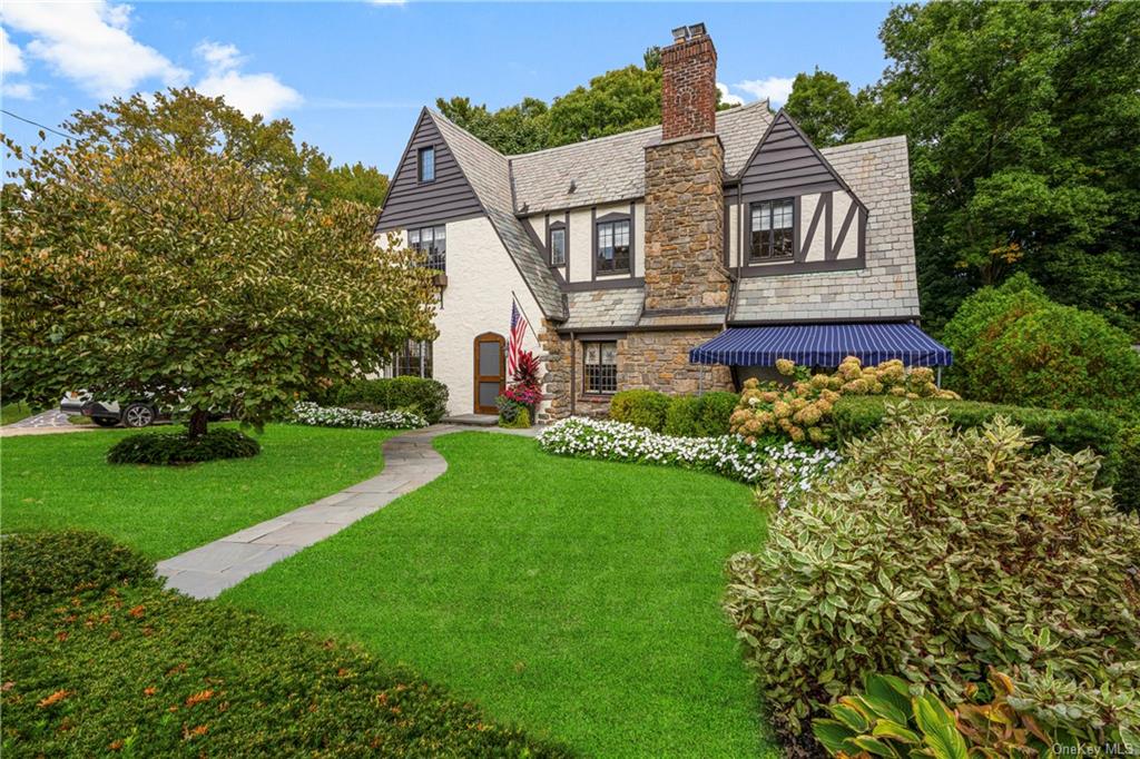 Glen Eagles Dr, Larchmont, NY 10538