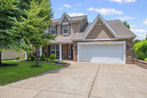 212 Vintage Cir, Hendersonville, TN, 37075-4090 | Card Image