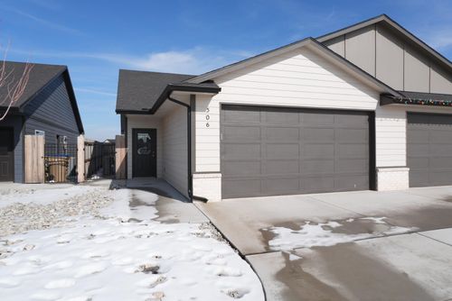 506 E Hayes St, Valley Center, KS, 67147-8967 | Card Image