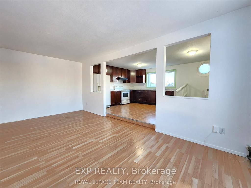 Commercial Sale in Arnprior 3