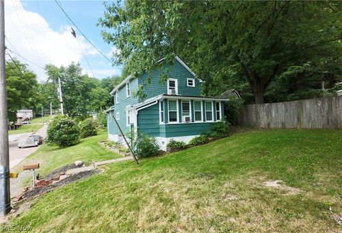 733 Critchfield St, Millersburg, OH, 44654-1203 | Card Image