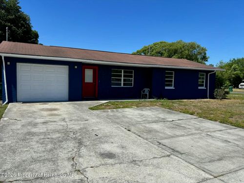39219 5th Ave, ZEPHYRHILLS, FL, 33542-7621 | Card Image