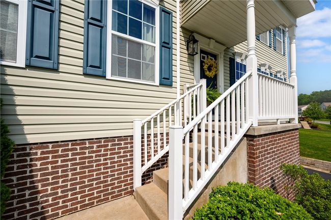 132 Naughton Cir, House other with 4 bedrooms, 3 bathrooms and null parking in Forward Twp - BUT PA | Image 4